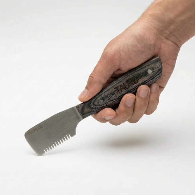 abisoliermesser mit grober Zahnung und Holzgriff - 6