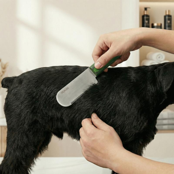 нож для зачистки с крупными зубьями и деревянной ручкой - 6