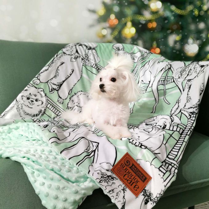 blanket, with white puppies - 3